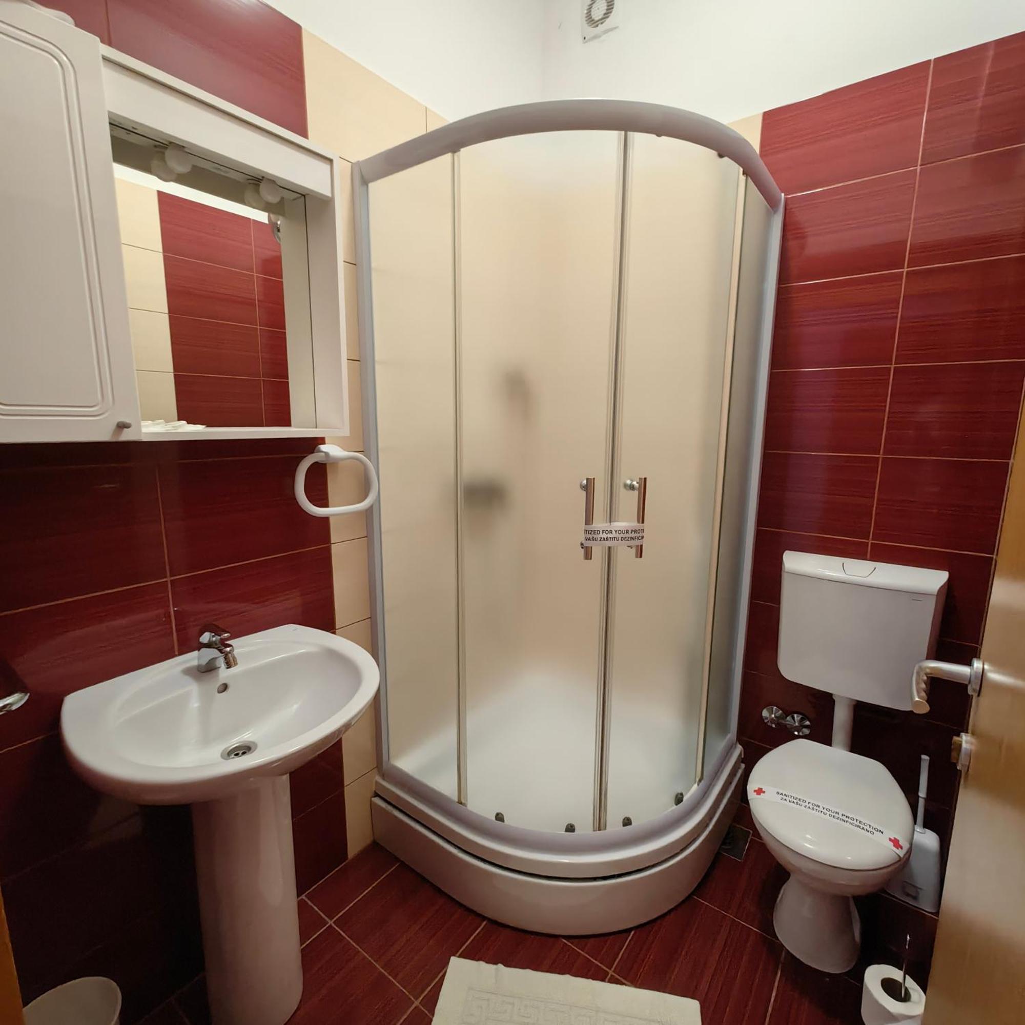 Motel Maks Kiseljak Zewnętrze zdjęcie